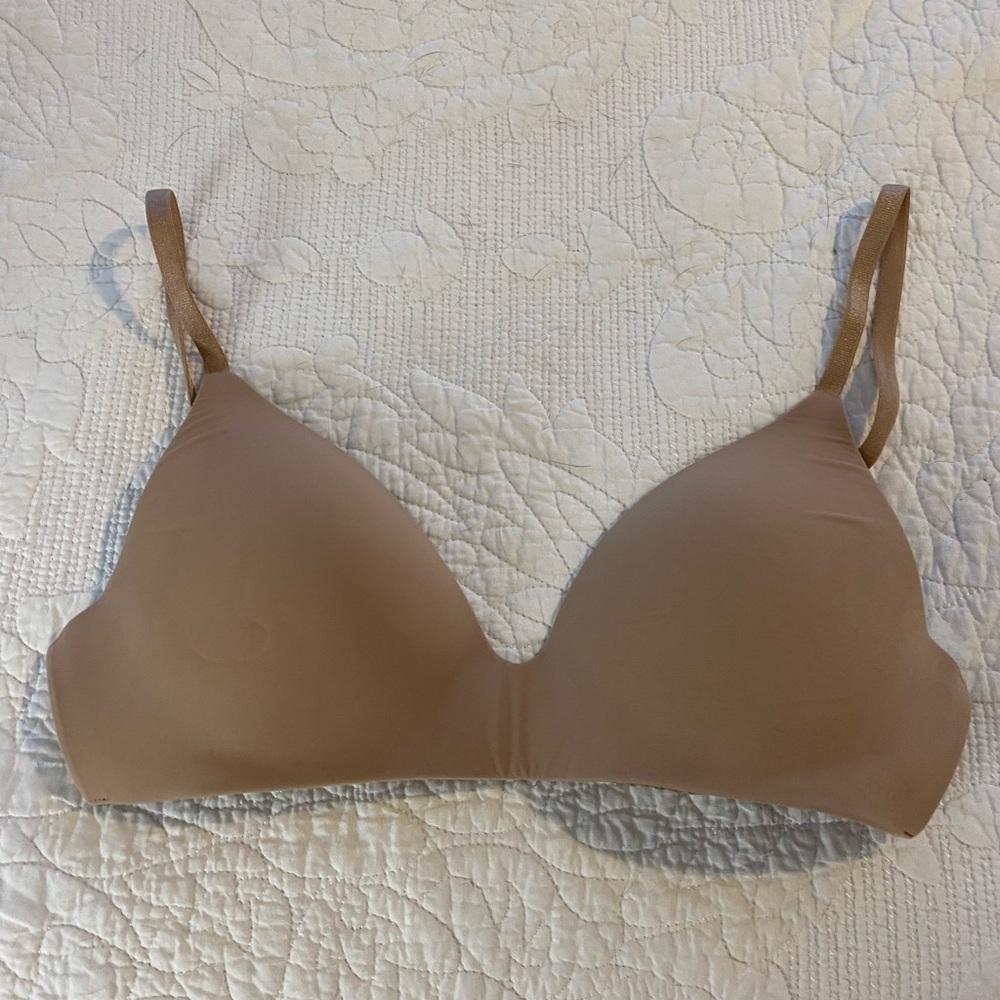 Victoria’s Secret bra 32C
